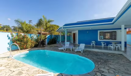 Casa com 4 dorms, Praia da Maranduba, Ubatuba - R$ 1.1 mi, Cod: 2174