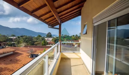 Casa com 3 dorms, Condomínio Samola, Ubatuba - R$ 1.15 mi, Cod: 960