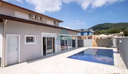 Casa com 4 dorms, Condominio Capitanias, Ubatuba - R$ 1.45 mi, Cod: 1606