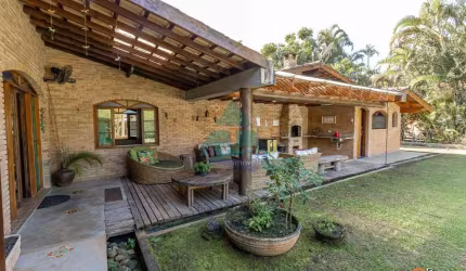 Casa com 6 dorms, Praia do Pulso, Ubatuba - R$ 7.5 mi, Cod: 2157