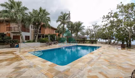 Casa com 3 dorms, Praia do Sapê, Ubatuba - R$ 2.9 mi, Cod: 2288