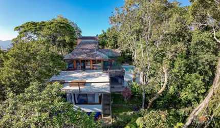 Casa com 4 dorms, Ponta das Toninhas, Ubatuba - R$ 5 mi, Cod: 2386