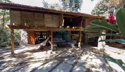 Casa com 6 dorms, Praia Vermelha do Sul, Ubatuba - R$ 1.99 mi, Cod: 2411