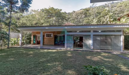 Casa com 5 quartos, Praia Vermelha do Sul, Ubatuba - R$ 2.8 mi, Cod: 2449