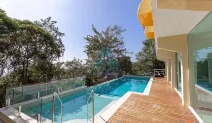 Casa com 4 dorms, Ponta das Toninhas, Ubatuba - R$ 4 mi, Cod: 2477