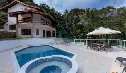 Casa com 5 dorms, Recanto da Lagoinha, Ubatuba - R$ 3.8 mi, Cod: 2482