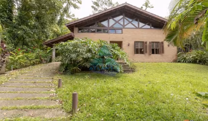 Casa com 4 dorms, Praia Vermelha do Sul, Ubatuba - R$ 2.6 mi, Cod: 2583