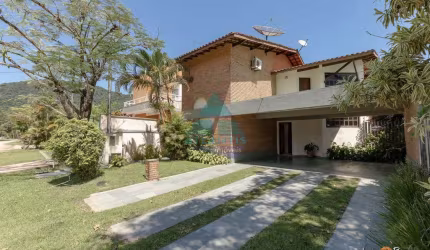 Casa com 3 quartos, Condomínio Lagoinha, Ubatuba - R$ 1.5 mi, Cod: 2665
