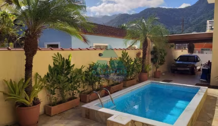 Casa com 6 dorms, Praia do Sapê, Ubatuba - R$ 1.5 mi, Cod: 1376