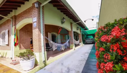 Casa com 5 dorms, Estrela D Alva, Caraguatatuba - R$ 1.35 mi, Cod: 1389