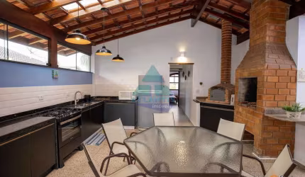 Casa com 3 dorms, Condomínio Lagoinha, Ubatuba - R$ 2.8 mi, Cod: 1580