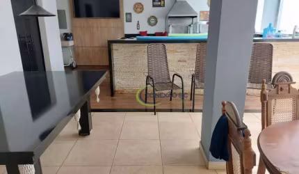 Casa com 3 dormitórios à venda, 295 m² por R$ 1.500.000,00 - Villa Branca - Jacareí/SP