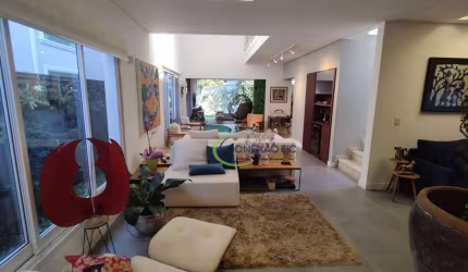 Sobrado à venda, 260 m² por R$ 2.500.000,00 - Urbanova - São José dos Campos/SP