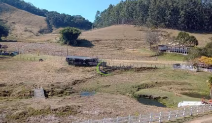 Fazenda com 3 dormitórios à venda, 1080000 m² por R$ 12.000.000,00 - Zona Rural - Santo Antônio do Pinhal/SP