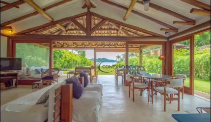 Casa com 3 dormitórios à venda, 300 m² por R$ 7.900.000,00 - Praia Dura - Ubatuba/SP