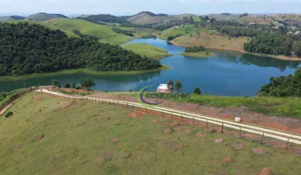 Área à venda, 83000 m² por R$ 3.000.000,00 - Urbanova - São José dos Campos/SP