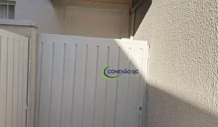 linda kitnet toda mobiliada e com 1 vaga de garagem coberta. Possui 40 metros