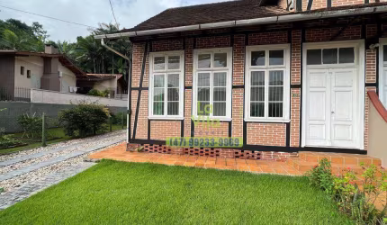 Casa Estilo Enxaimel no Bairro Salto em Blumenau Apenas R$ 650.000,00 para VENDA