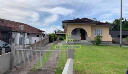 Casa e Belíssimo terreno a venda