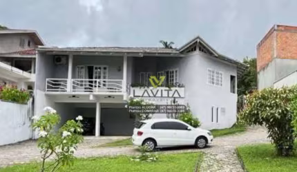 Casa com 4 dormitórios, 261 m² - venda por R$ 2.100.000,00 ou aluguel por R$ 5.100,00/mês - Garcia - Blumenau/SC