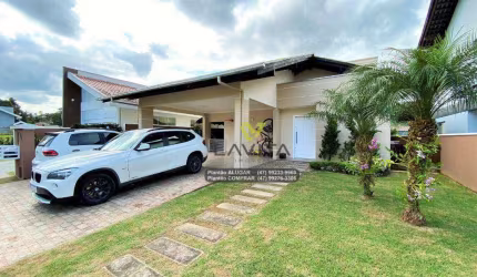 Casa com 3 dormitórios à venda, 241 m² por R$ 2.000.000,01 - Itoupava Central - Blumenau/SC