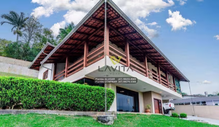 Casa com 3 Dormitórios, sendo 2 Suítes à venda, 358,26m² por R$ 2.300.000 - Itoupava Norte - Blumenau/SC | La Vita Imóveis
