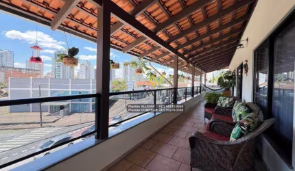 Casa SEMIMOBILIADA à Venda com 3 Dormitórios, Sendo 1 Suíte, 388m² Área Construída - Bairro Velha - Blumenau SC | La Vita Imóveis