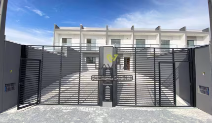 Casa, Sobrado com 2 Dormitórios para Aluguel, Locação, Bairro Belchior Central - Loteamento Terras do Vale - Gaspar SC | La Vita Imóveis