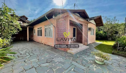 Residência em local privilegiado no Bairro Vorstadt em Blumenau