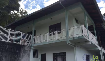 Excelente residência para moradia e investimento!