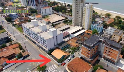 Casa com 7 dormitórios à venda, 198 m² por R$ 2.650.000 - Centro - Balneário Piçarras/SC | La Vita Imóveis
