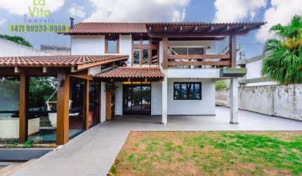 Casa a Venda com 3 Dormitórios Sendo 1 Suíte - Bairro Vila Nova - Blumenau SC | La Vita Imóveis