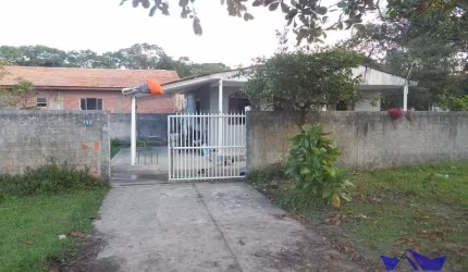 Casa com 3 quartos à venda na Rua Costa Rica, 331, Nereidas, Guaratuba por R$ 180.000