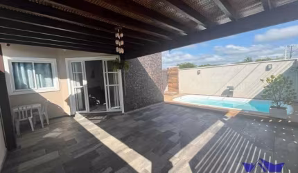 CASA COM 2 DORMITPORIOS E PISCINA BALNEÁRIO NEREIDAS