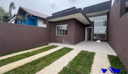 CASA COM 3 DORMITÓRIOS , PISCINA, BALNEÁRIO ELIANA