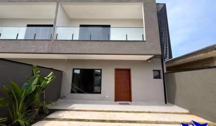 EXCELENTE  SOBRADO COM PISCINA NO BALNEÁRIO BREJATUBA