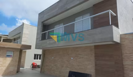 Casa em Condomínio à Venda em Suarão, Itanhaém-SP: 2 Quartos, 1 Suíte, 1 Vaga, 71m² de Área!