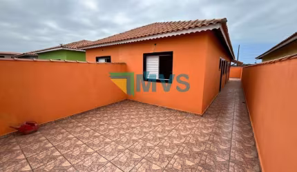Imperdível oportunidade: Casa à venda em Itanhaém-SP, bairro Balneário Tupy, 2 quartos, 1 suíte, 2 salas, 2 banheiros, 2 vagas, 74m².