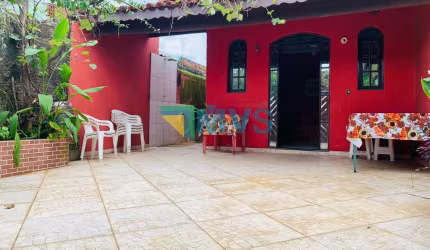 Imperdível! Casa à venda em Itanhaém-SP, Jardim Grandesp: 3 quartos, 1 suíte, 1 sala, 3 banheiros, 2 vagas, 97,54m². Venha conferir!