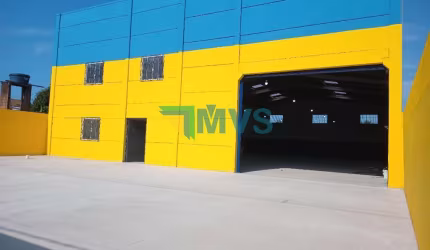 Aluguel de Galpão Comercial na Chácara Cibratel, Itanhaém-SP: 2 Salas, 2 Banheiros, 4 Vagas, 750m² de Área