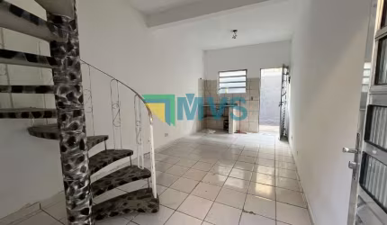 Casa para locação no Jardim Corumbá em Itanhaém-SP: 1 quarto, 1 suíte, 1 sala, 1 banheiro, 1 vaga de garagem, 70m² de área.