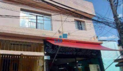 Espaçosa Casa com Potencial de Renda - Não Deixe Esta Oportunidade Passar!