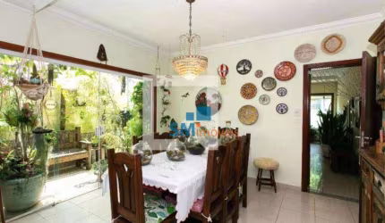 Lindo e Encantador Sobrado 218m², com 3 Suítes, 6 Vagas - Vende na Vila Matilde