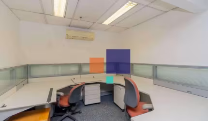 Conjunto Comercia com 248m² semi-mobiliado, com 06 banheiros e 05 vagas - Vende-se no Paraíso