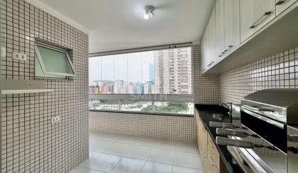 Luxuoso apartamento à venda em Praia Grande-SP, bairro Boqueirão, 3 quartos, 2 suítes, 3 salas, 3 banheiros, 2 vagas, 122,08 m².