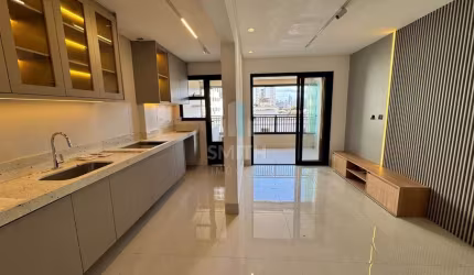 Imperdível! Apartamento à venda em Praia Grande-SP, Aviação: 2 quartos, 1 suíte, 1 banheiro, 73m². Venha conferir!