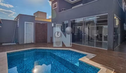 Sobrado Aconchegante com 3 Suítes e Piscina no Residencial Nova Aliança