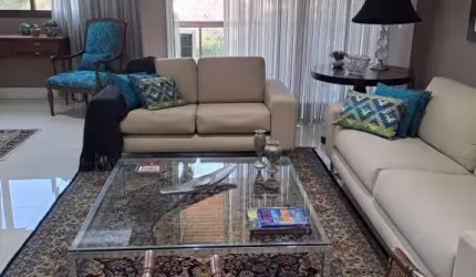 Apartamento Mobiliado para Locação: 2 suítes e 2 vagas. Alphaville