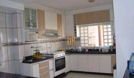 Sobrado à venda, 198 m² por R$ 680.000,00 - Jardim Presidente - Goiânia/GO
