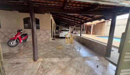 Casa à venda, 210 m² por R$ 750.000,00 - Setor Santos Dumont - Goiânia/GO
